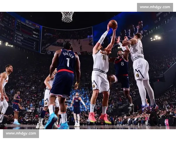 NBA今日比赛回放精彩瞬间解析与关键走势全面盘点深度复盘与看点总结 NBA今日比赛回放精彩瞬间解析与关键走势全面盘点深度复盘与看点总结